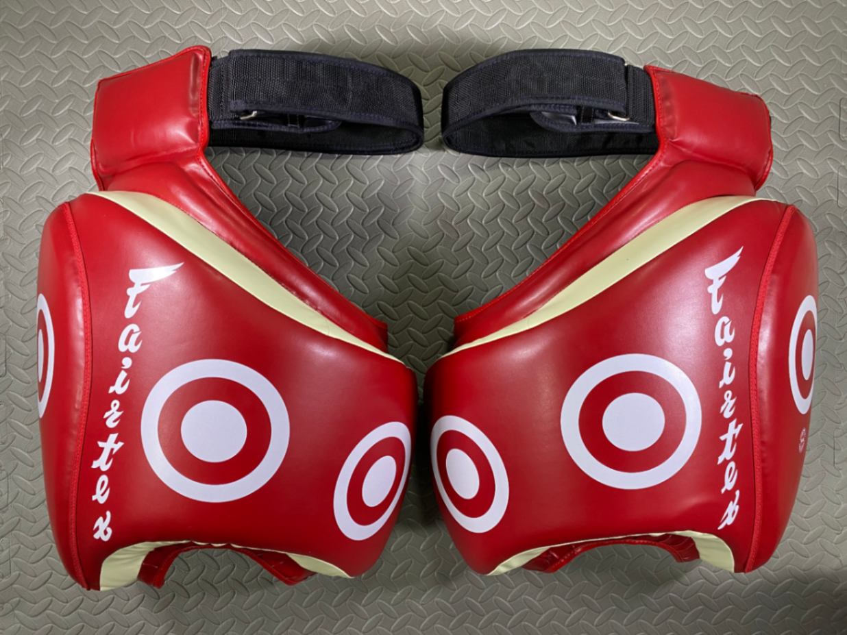 Fairtex フェアテックス ローキック用タイパッドRED