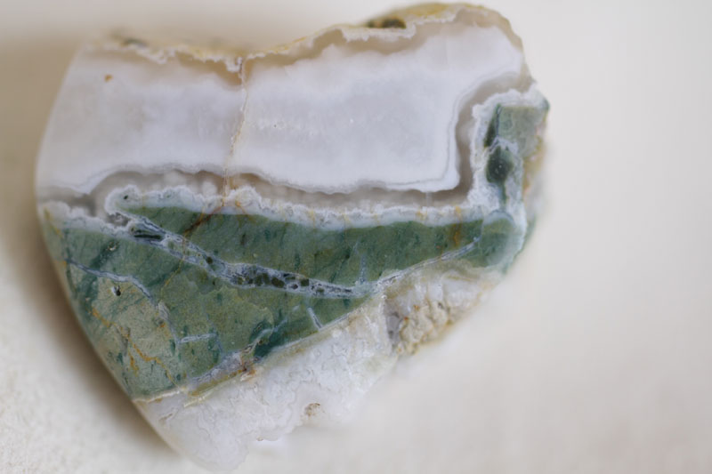 縞瑪瑙(しまめのう)/ Banded agate(バンデットアゲート)」のご紹介