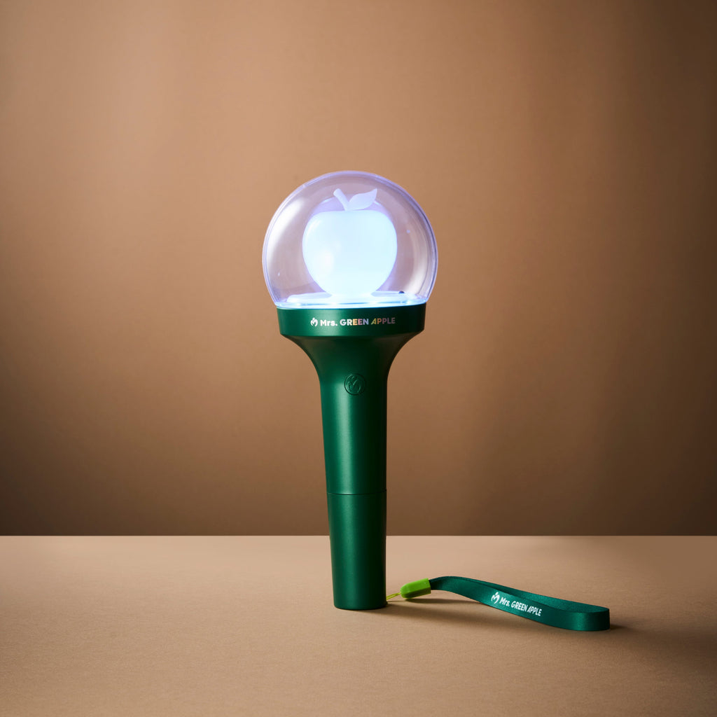 MGAOfficialLightStick_002_8256
