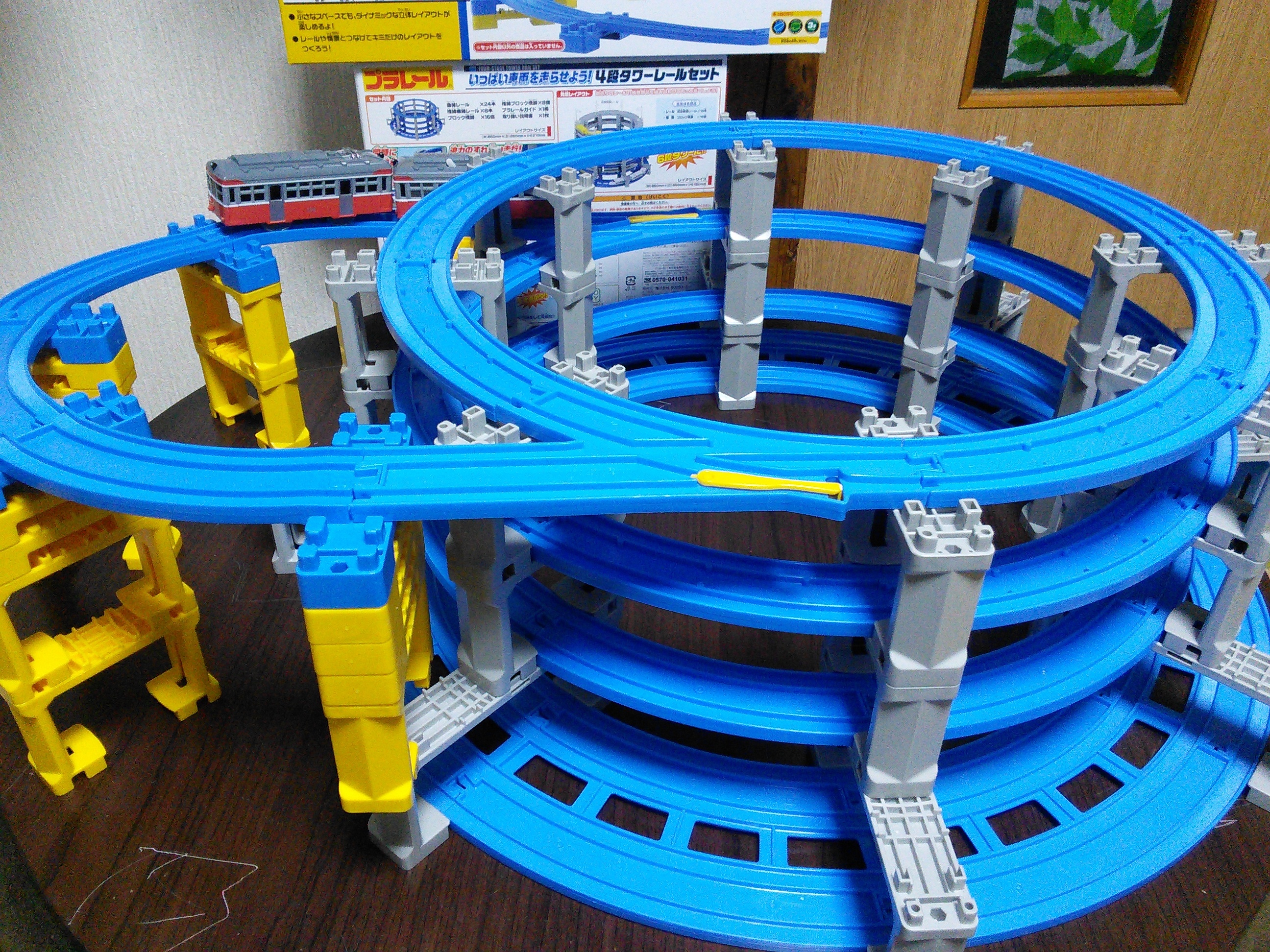 プラレール線路 タワーレイアウト モノレール付き 参考出品