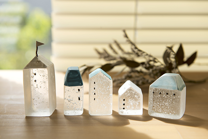 メロウグラスさんの黄色い屋根のお家 メロウグラスさんの黄色い屋根のお家