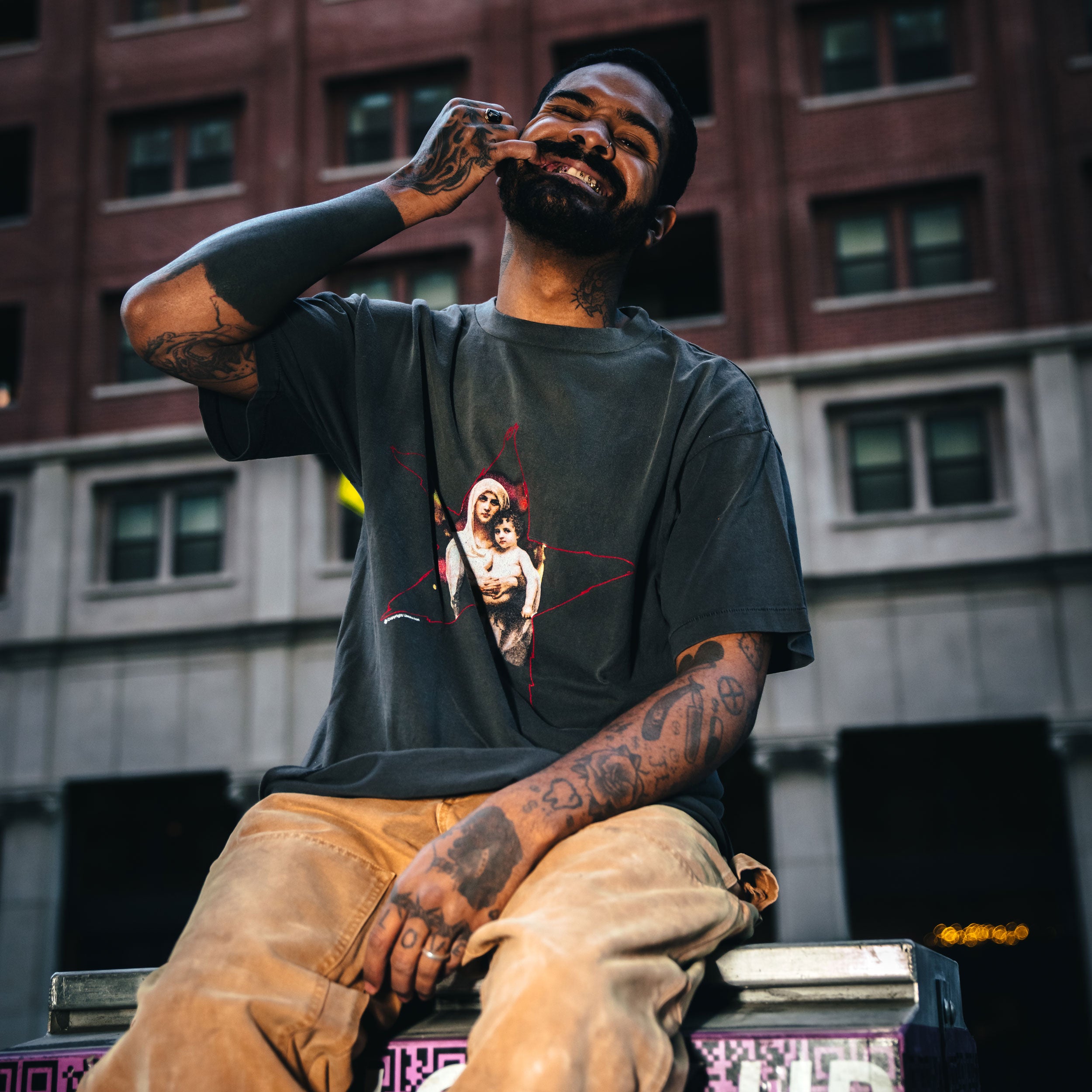 ST27 囀る鳥は羽ばたかない ロングTシャツ +おまけ pd001a.jpg