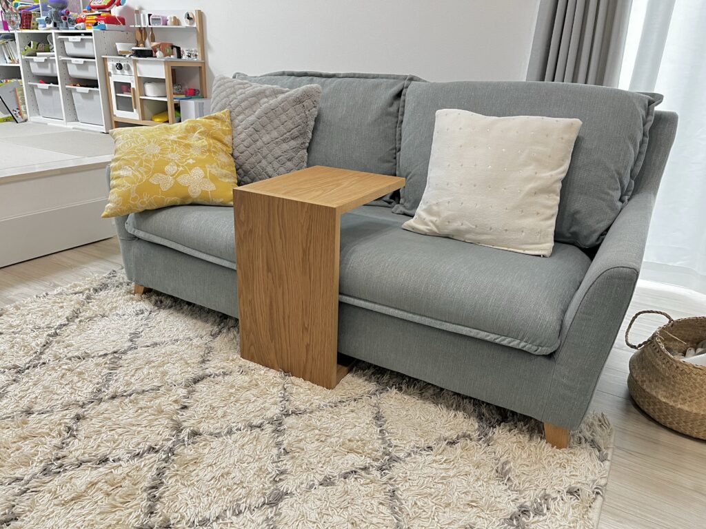 コの字型が正解！？サイドテーブル購入レポ | なゆログ