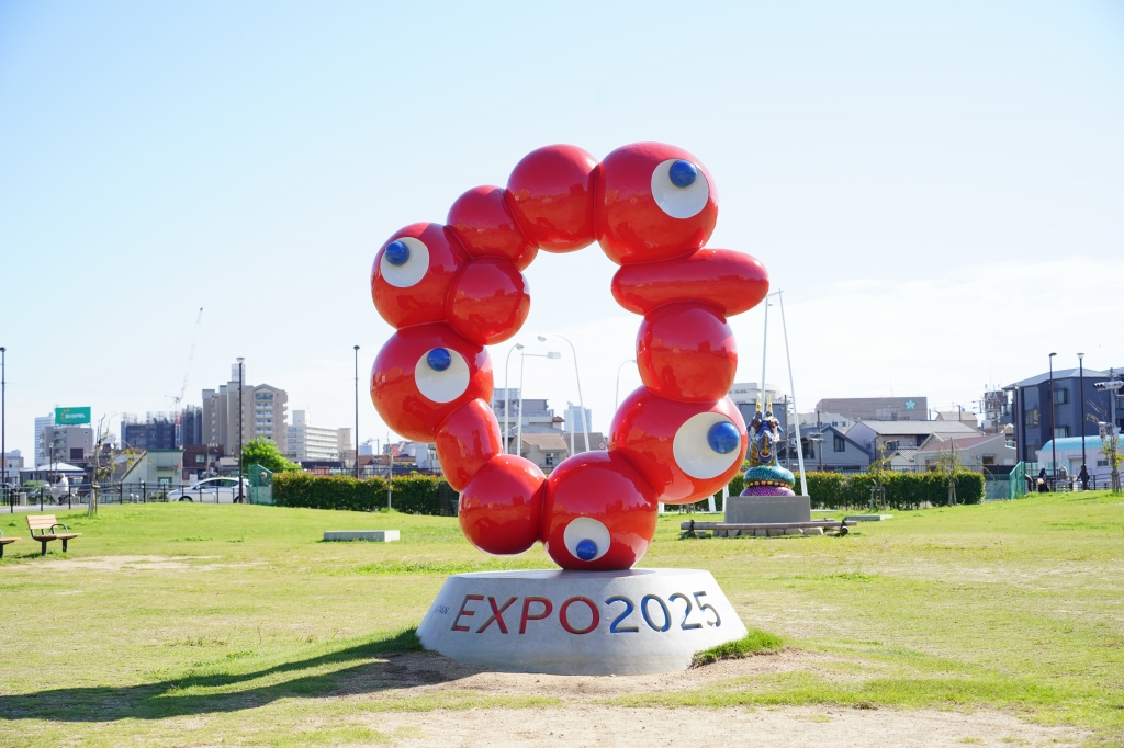 此花区に「いのちの輝きくんオブジェ」を設置中 | Osaka-Subway.com