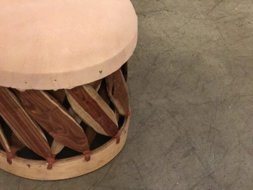 16世紀のメキシコで皇帝の為に作られエキパルスツール | AXCIS,INC.