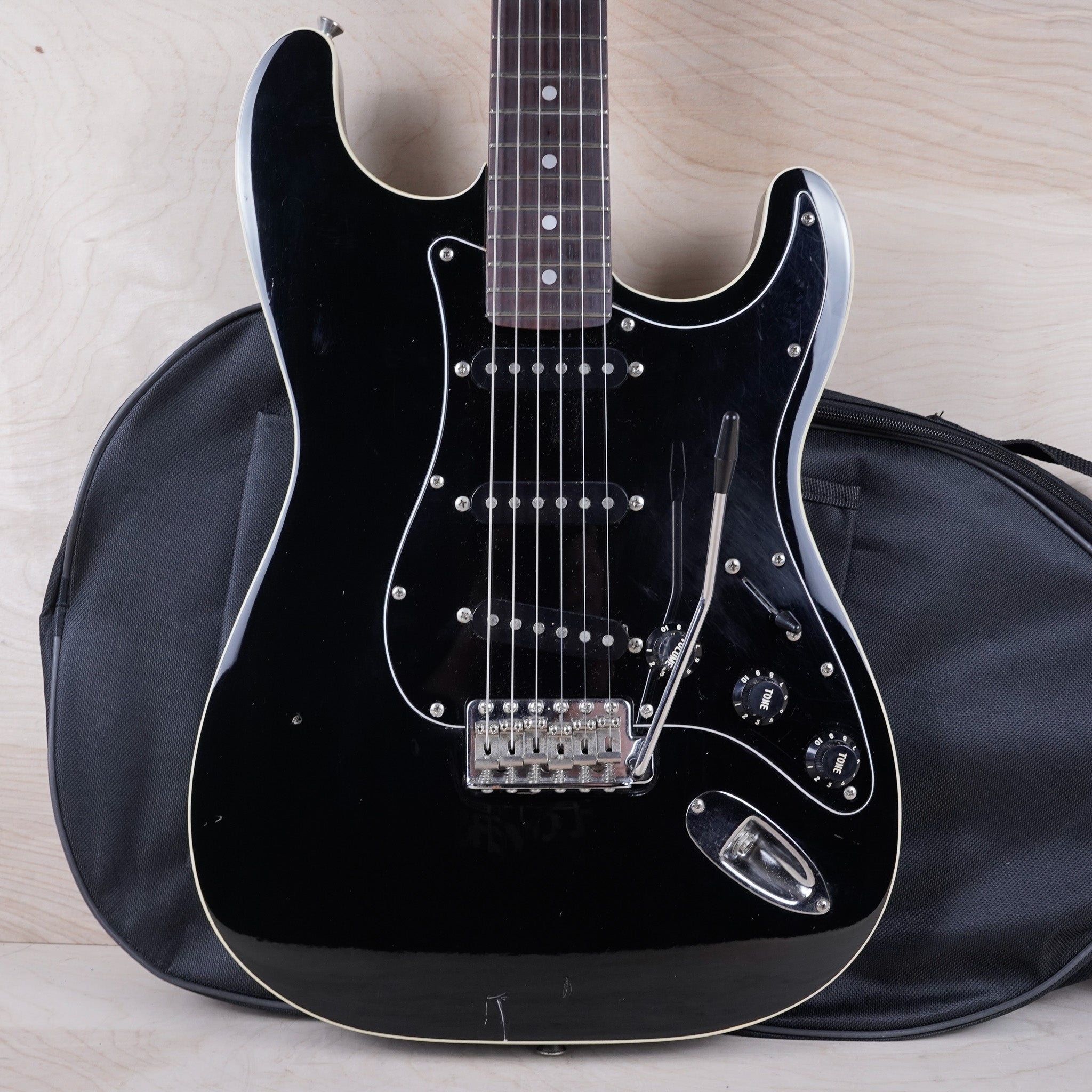 Fender AST Aerodyne Stratocaster CIJ 2004 Black Japan w/ Bag – A