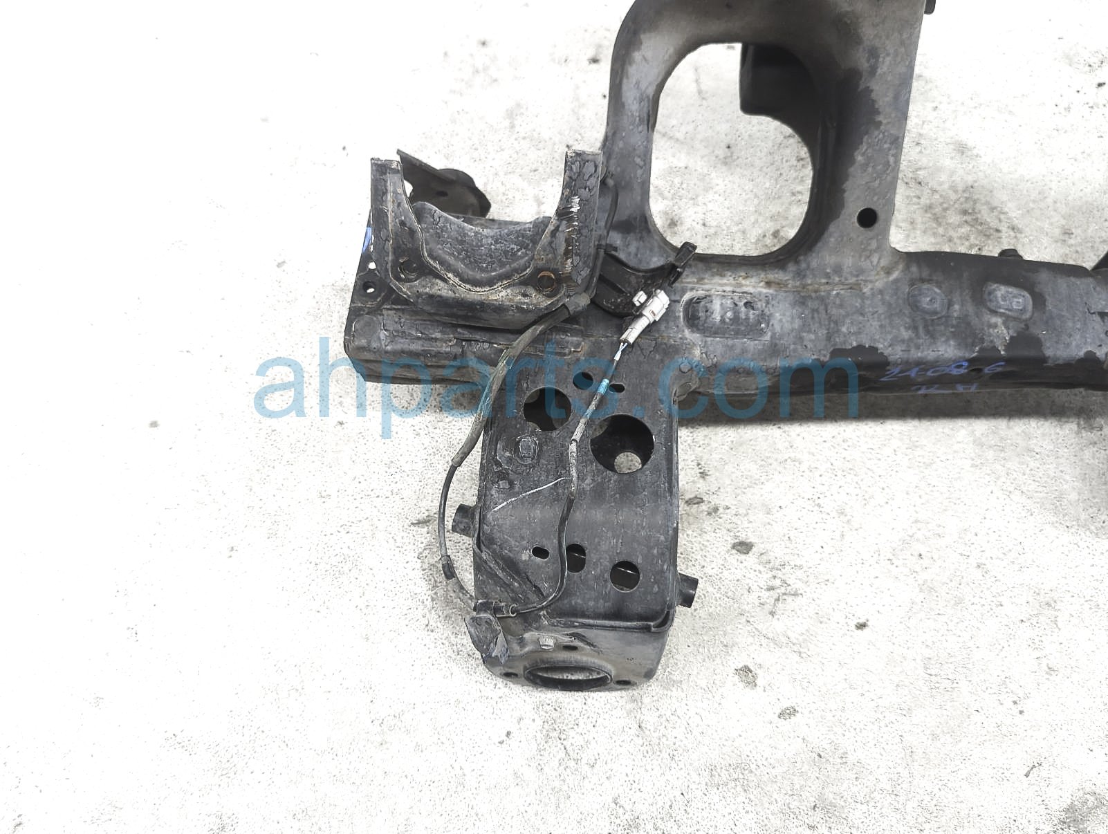 2018 Toyota Tacoma Passenger Side Frame Rails Cut - Blue 53707-04900,