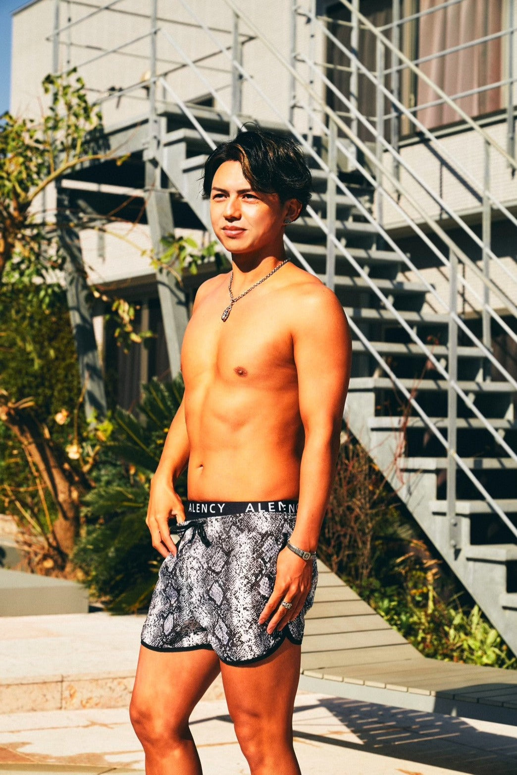 メンズショーツ パイソン