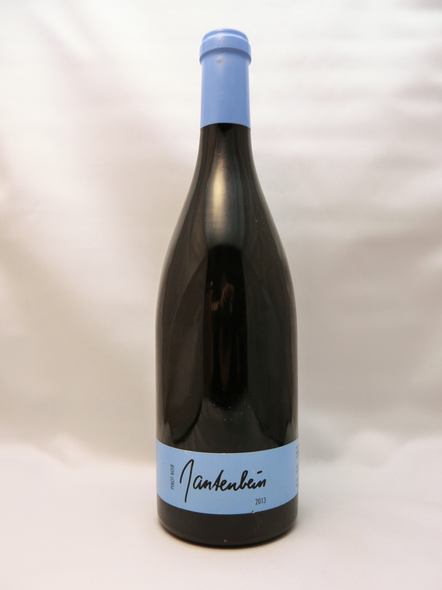 知る人ぞ知る幻のスイスワイン『Weingut Gantenbein / ヴァイングート