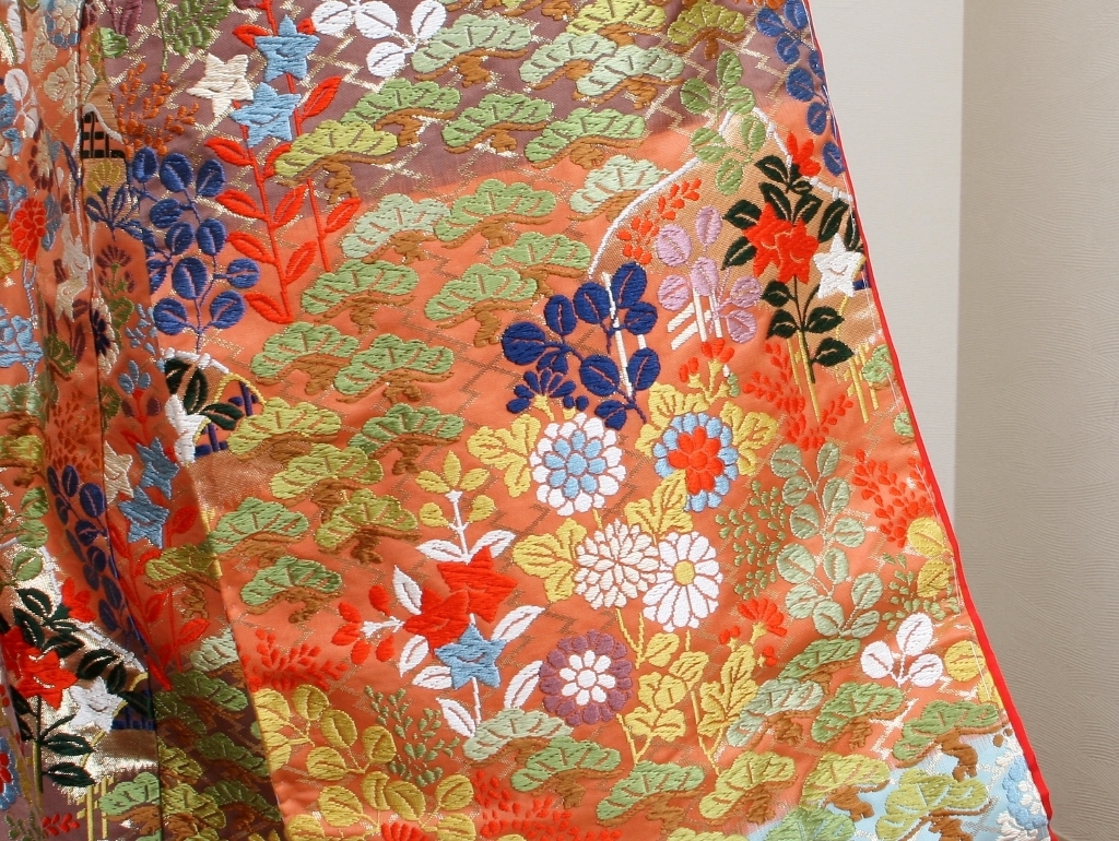 名古屋で こだわりの白無垢・色打掛・引き振袖レンタル｜婚礼和装専門