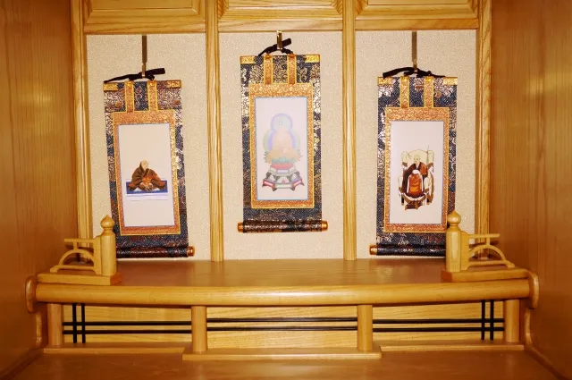 掛け軸とは？歴史・用途・形式などの種類・主に描かれる題材を知ろう