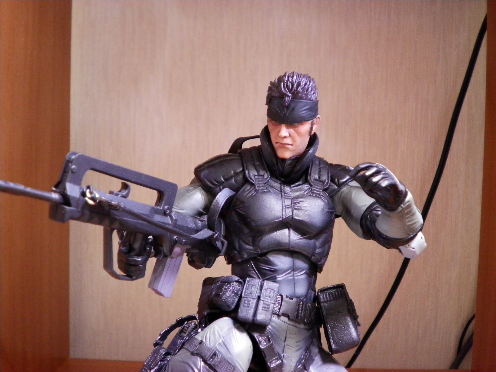 メタルギアソリッド プレイアーツ改 ソリッドスネーク フィギュア