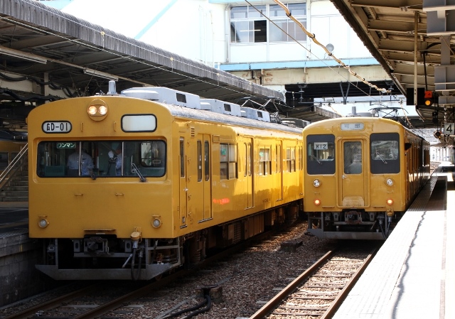 鉄道部品 広島運転所 103系105系側面方向幕 破れ補修無し 鉄道