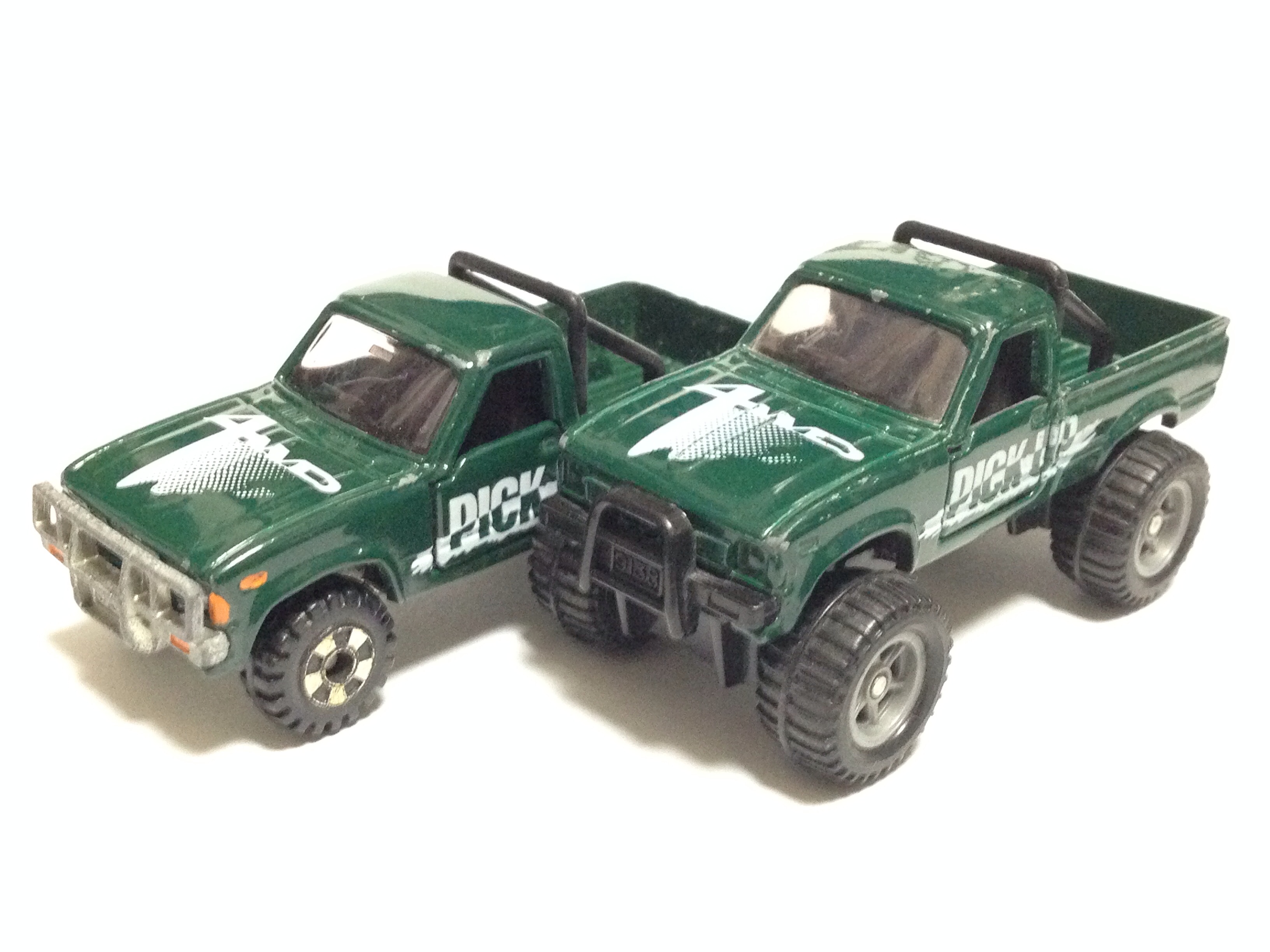 61 ハイラックス ビッグフット シャーシを入れ替えてみた - RH18Vの