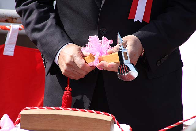 進水式は楽し｜明日は明日の風が吹く