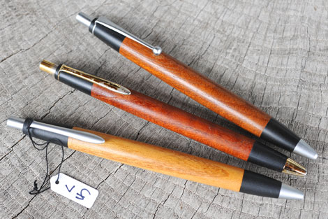 ペンに見るクワの経年変化 | 野原工芸｜作り手の裏話