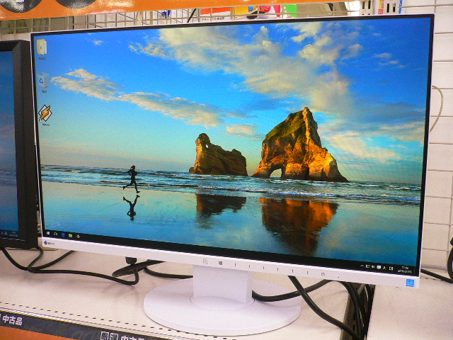 高品質フレームレスモニター EIZO EV2450の白色モデル入荷致しました