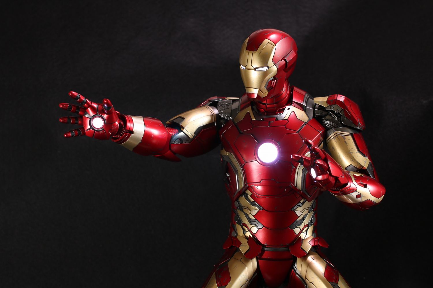 ホットトイズ クオーター・スケール マーク43 アイアンマン クオーター