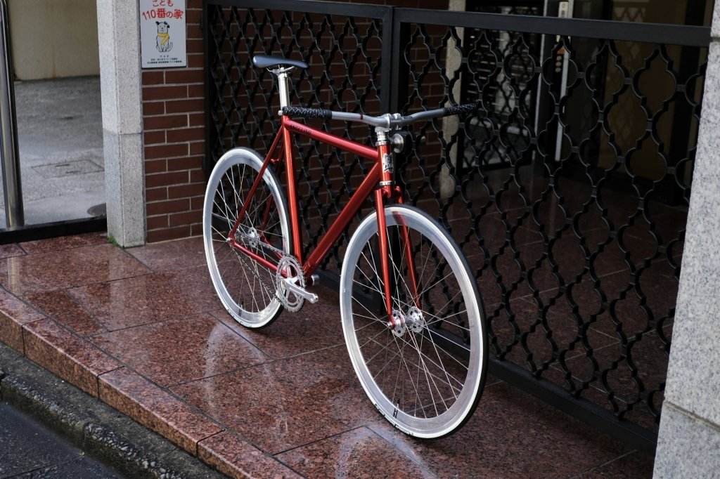 ANGELINO ”赤”の最適解 | ブローチャーズ - BROTURES ONLINE STORE