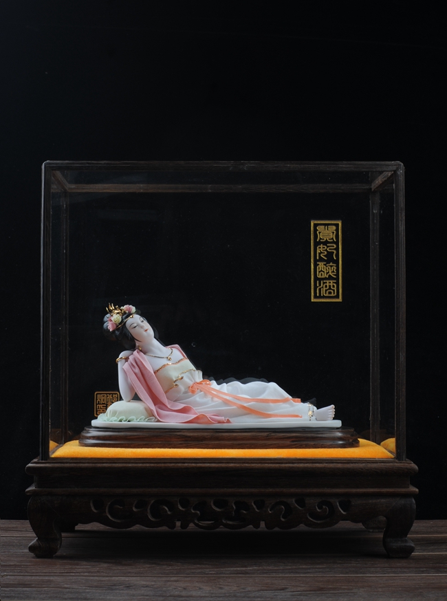 名瓷收藏：中国陶瓷艺术大师邱双炯薄胎作品《贵妃醉酒》_德化陶瓷商城