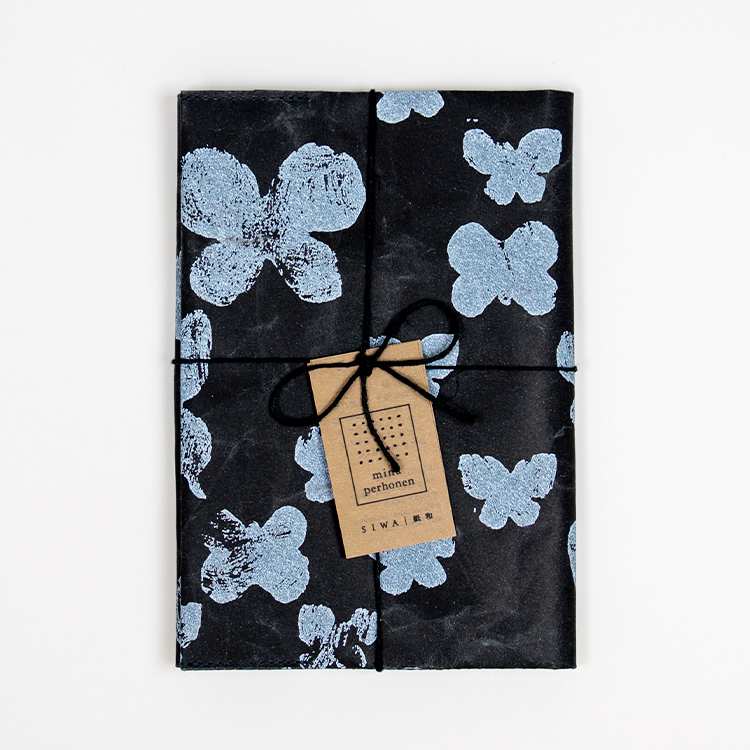 SIWA × mina perhonen ブックカバー memoria ブラック – おしゃれな