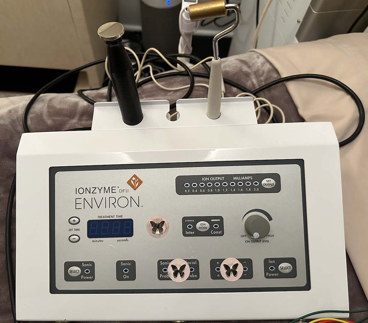 エンビロンイオンザイムDF-Ⅲ＋ 美品Environ Ionzyme DF-III+ 美容機器