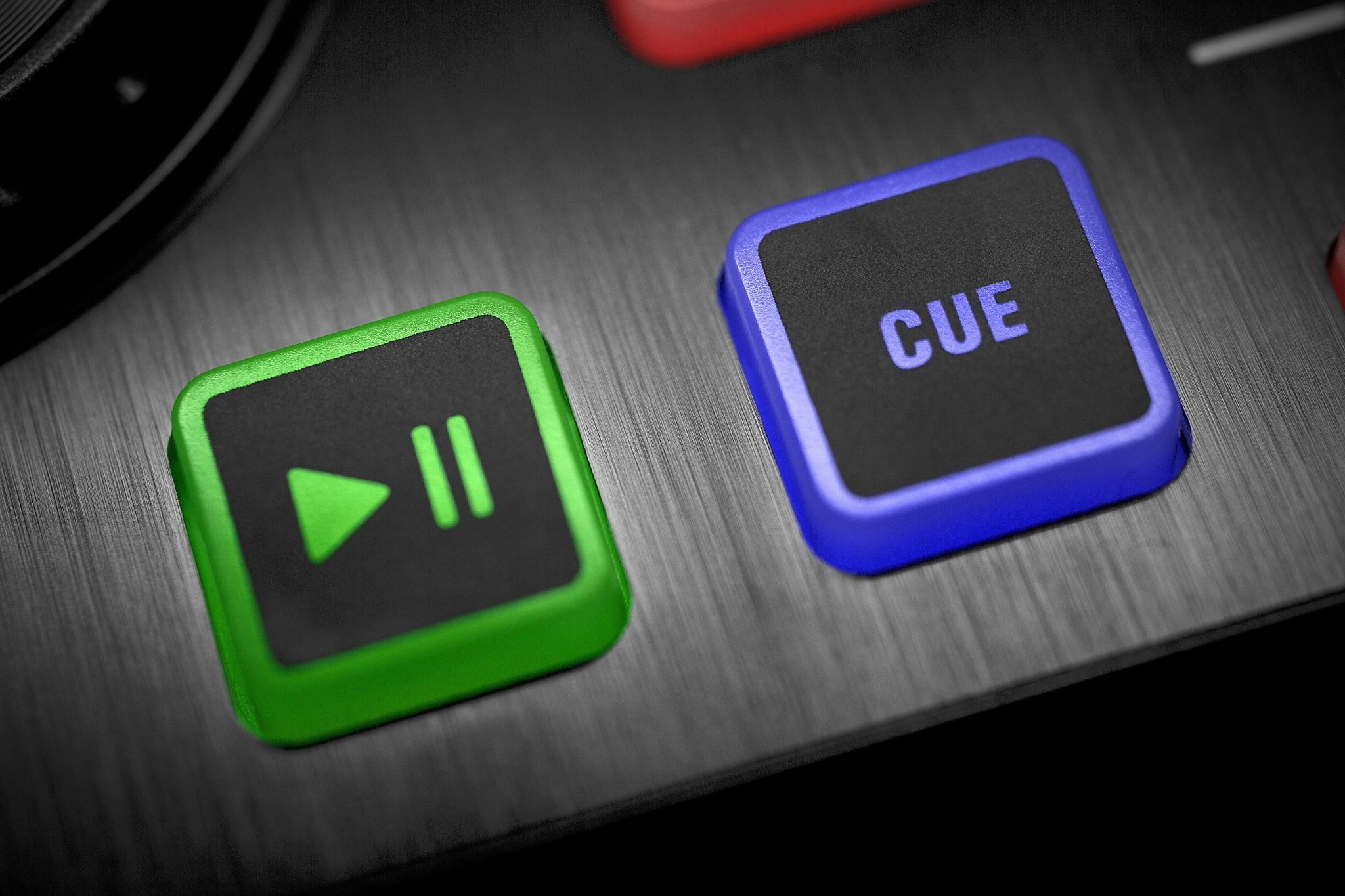 REVIEW: Behringer CMD Micro DJ Controller – DJWORX