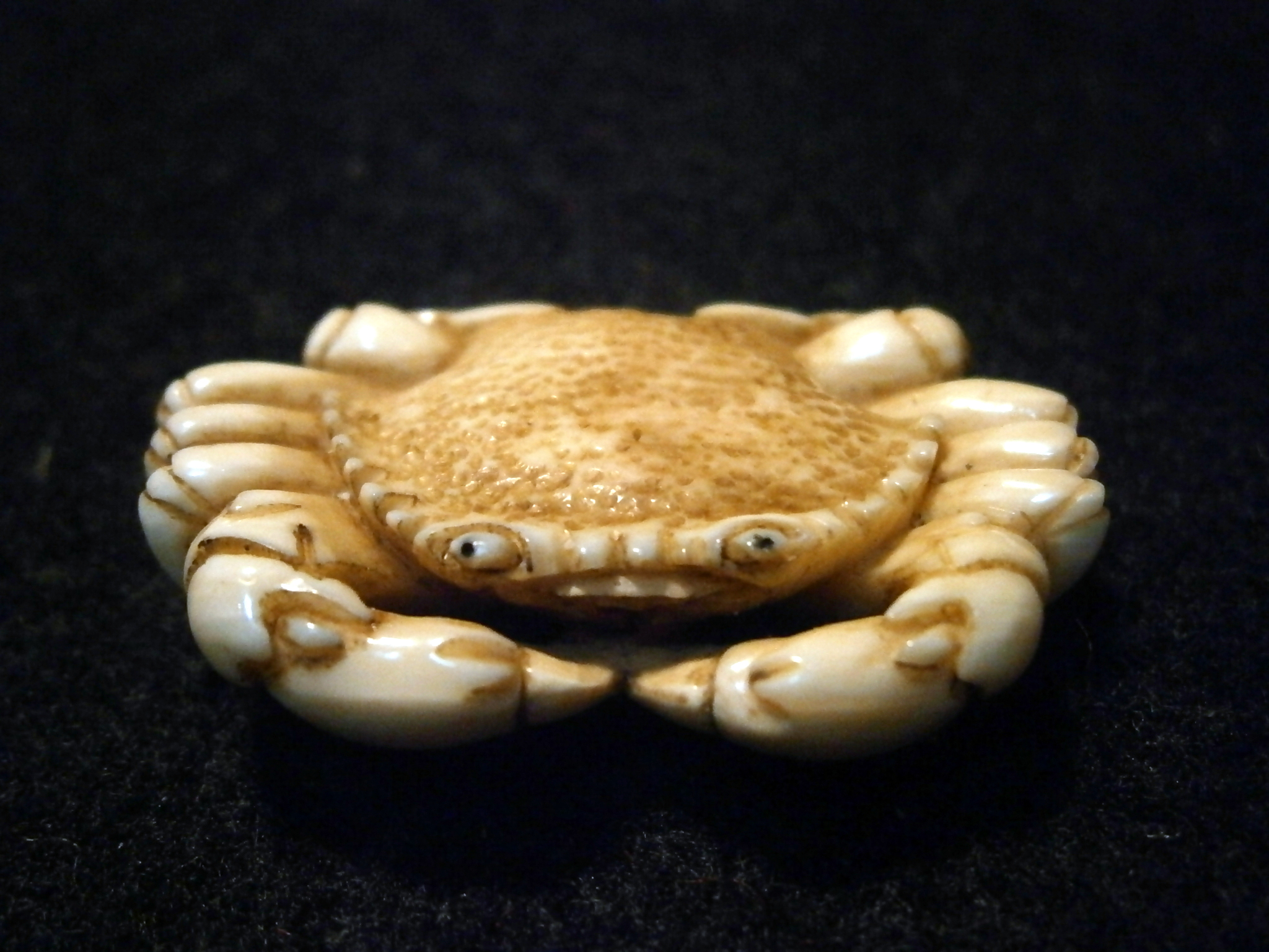 あかえびす堂 たなごころ 近代根付 山口の銘有り 蟹の図