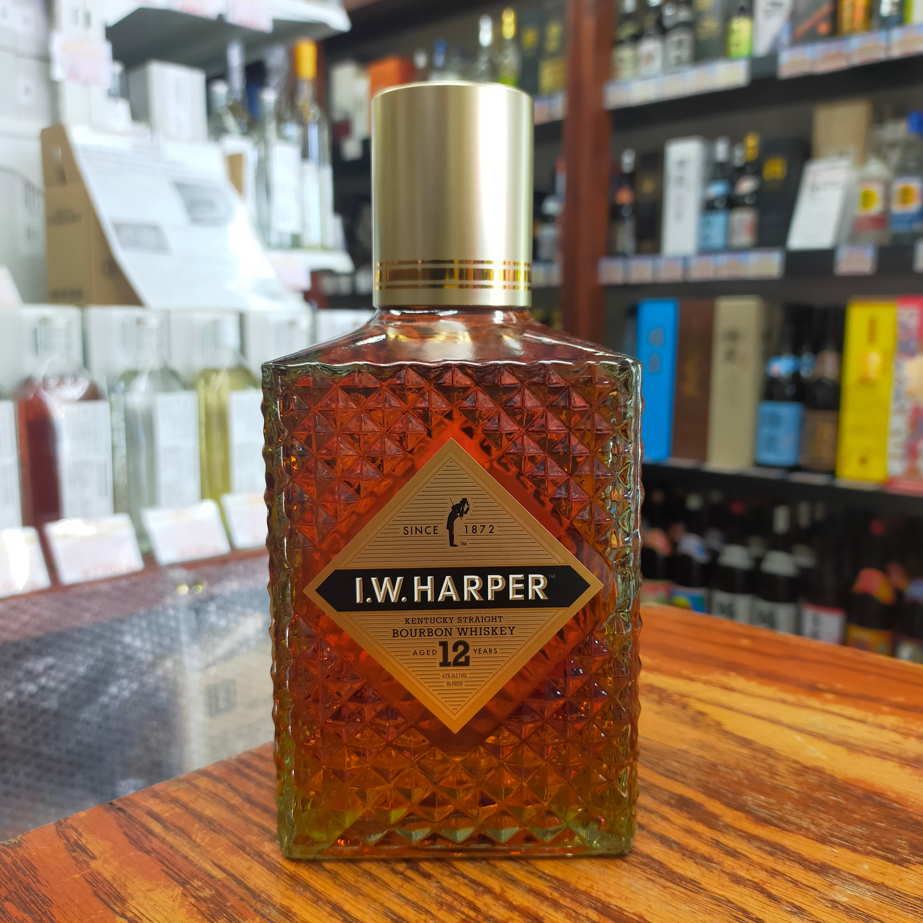I.Wハーパー12年 43度 750ml – お酒の宅配『ぎぼ酒店』