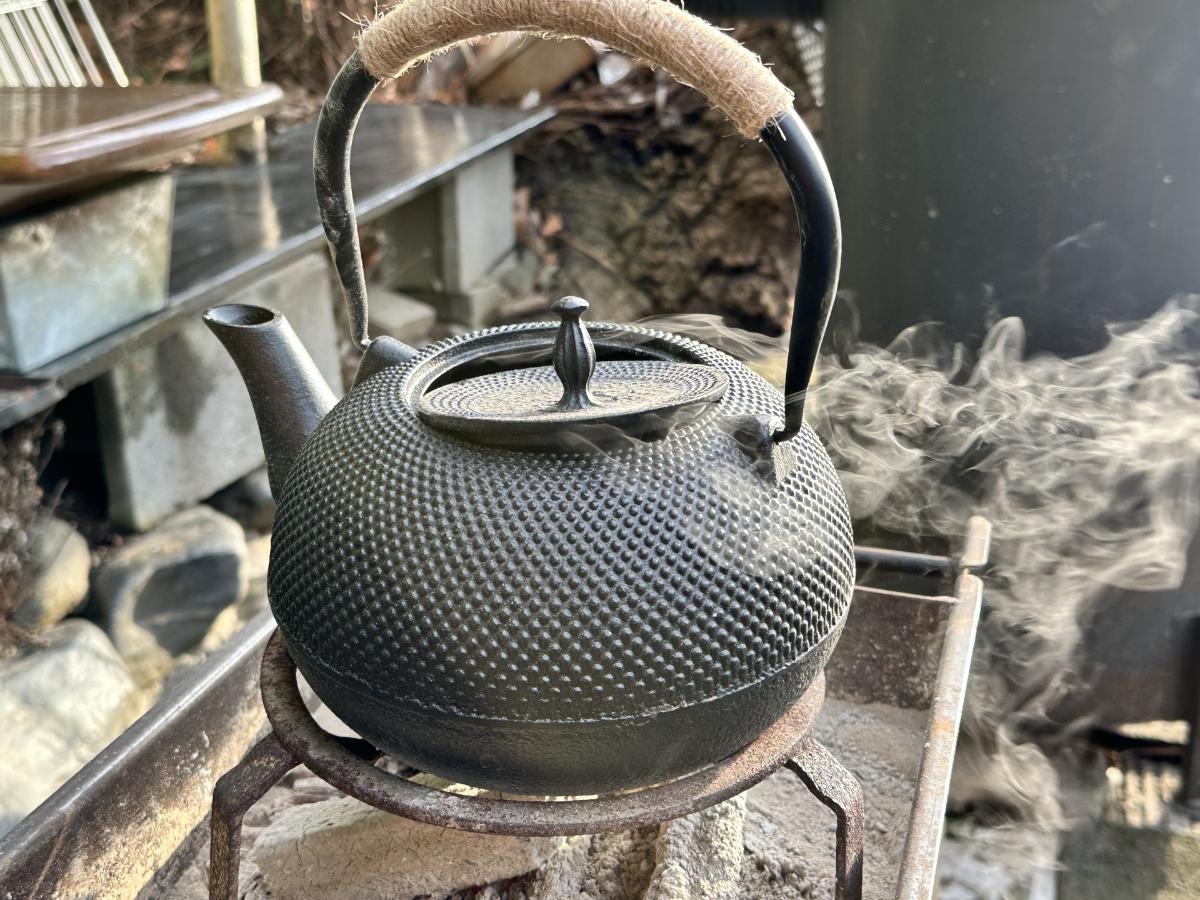 鉄製品の錆び取り決定版！鉄瓶の外側を傷つけずに美しさを保つ方法 #鉄