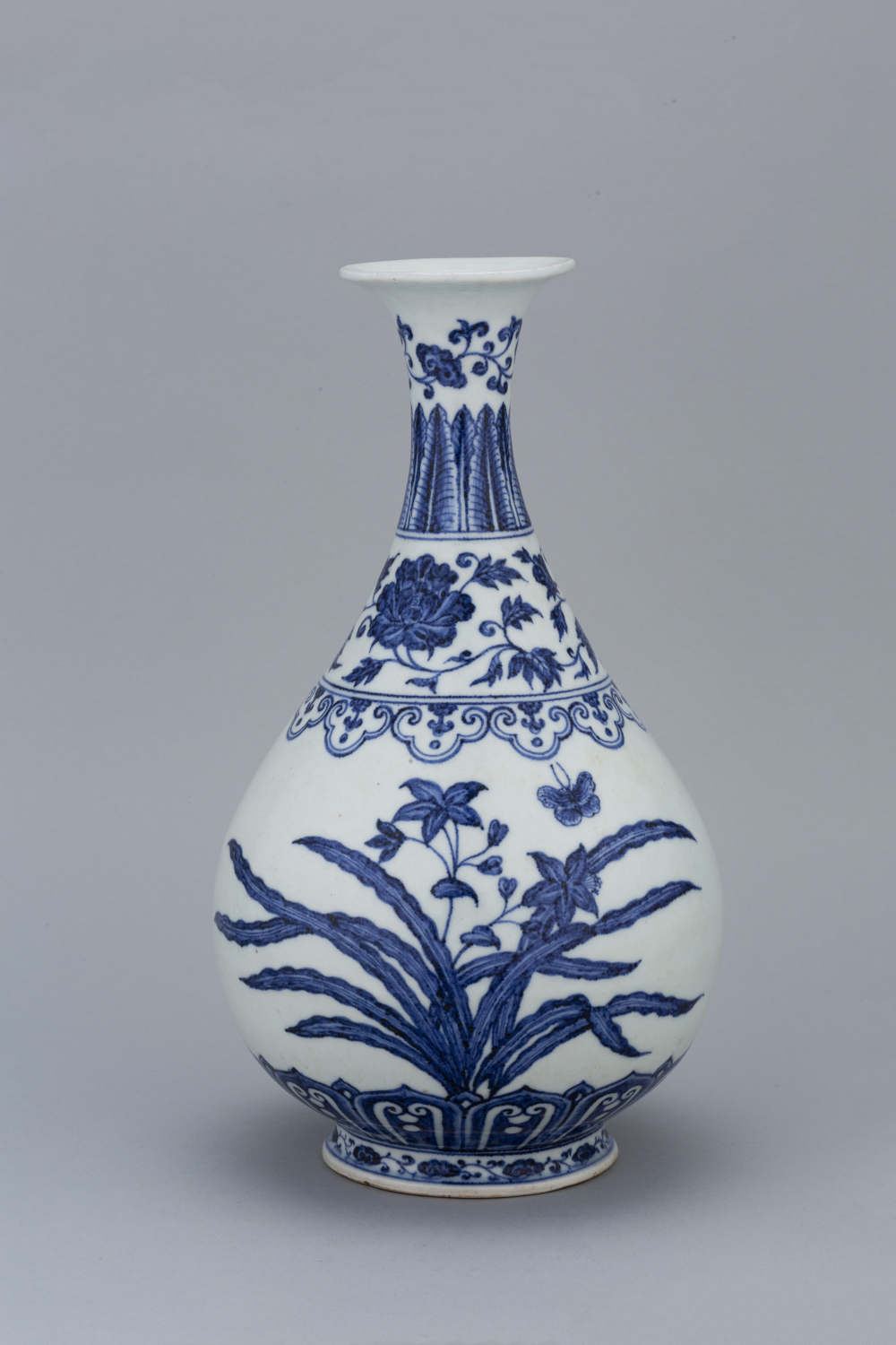 中国 青花 花卉文玉壷春瓶 N R8966 中国 青花 花卉文玉壷春瓶 N R8966