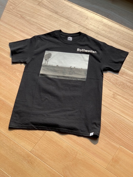 ROTTWEILER / ロットワイラー】R・W Photo Teeのご紹介 | Fixer News