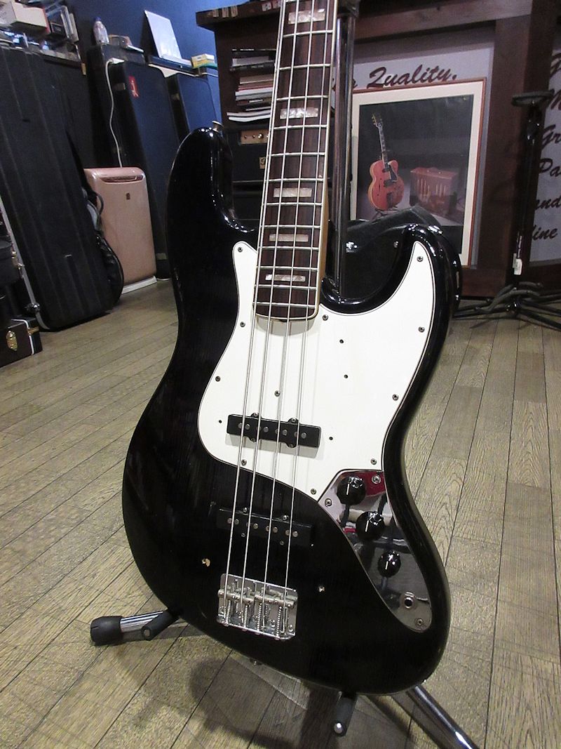 Fender Jazz Bass ブラック