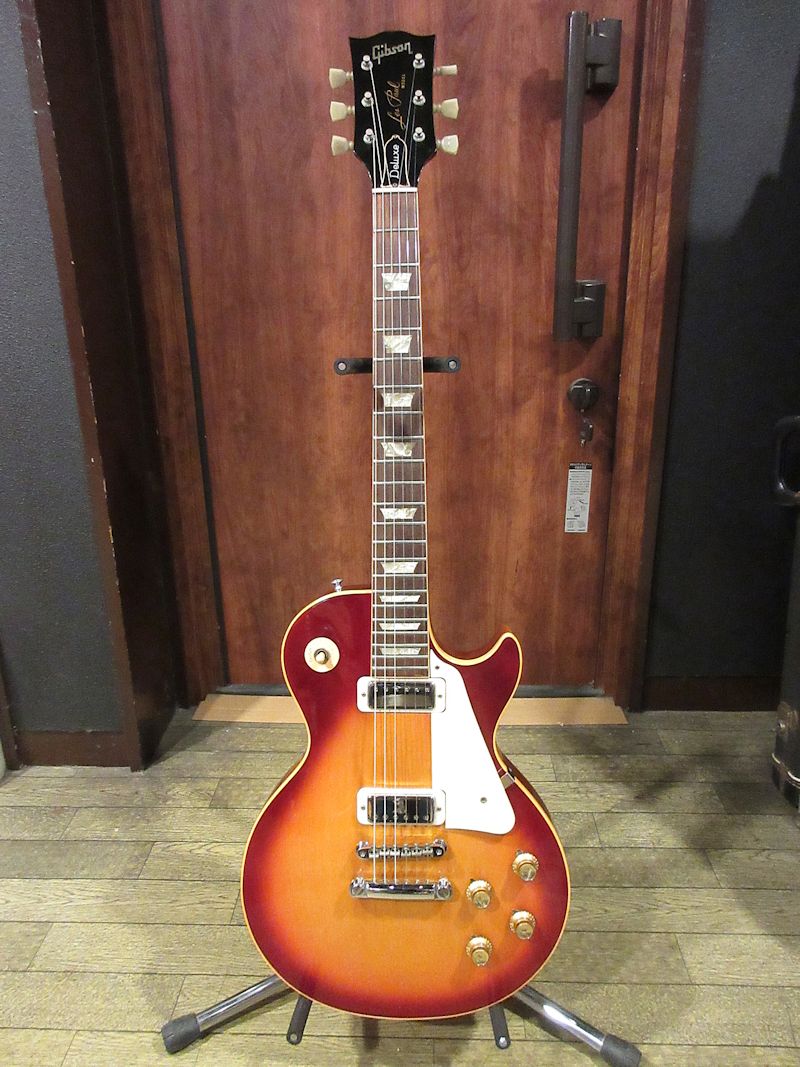 1975 Gibson Les Paul Deluxe Cherry Sunburst - ヴィンテージギター