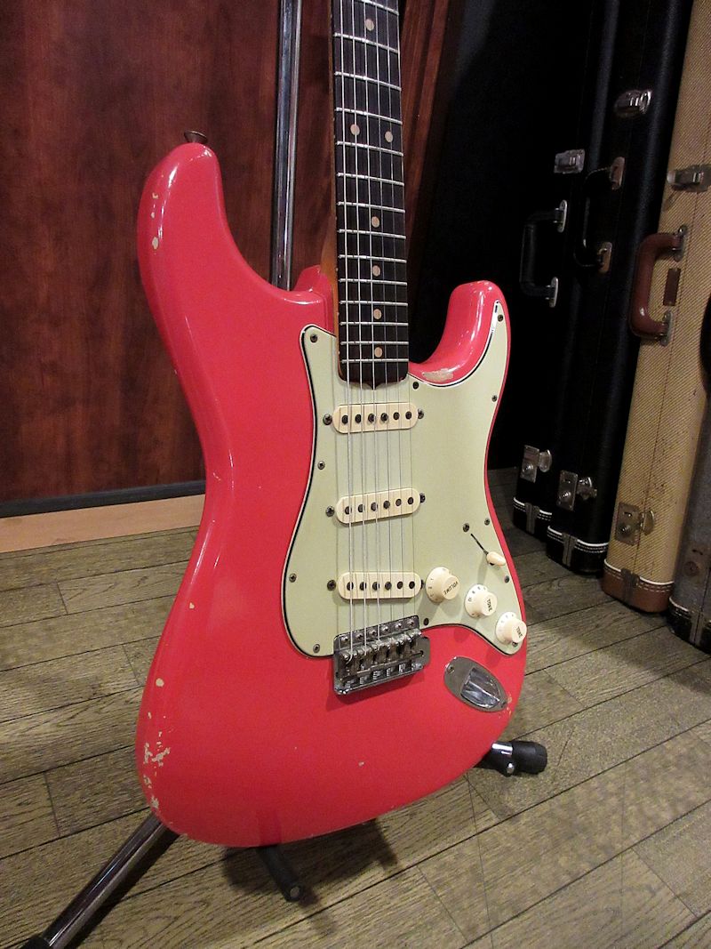 1962 Fender Stratocaster Fiesta Red - ヴィンテージギター買取り