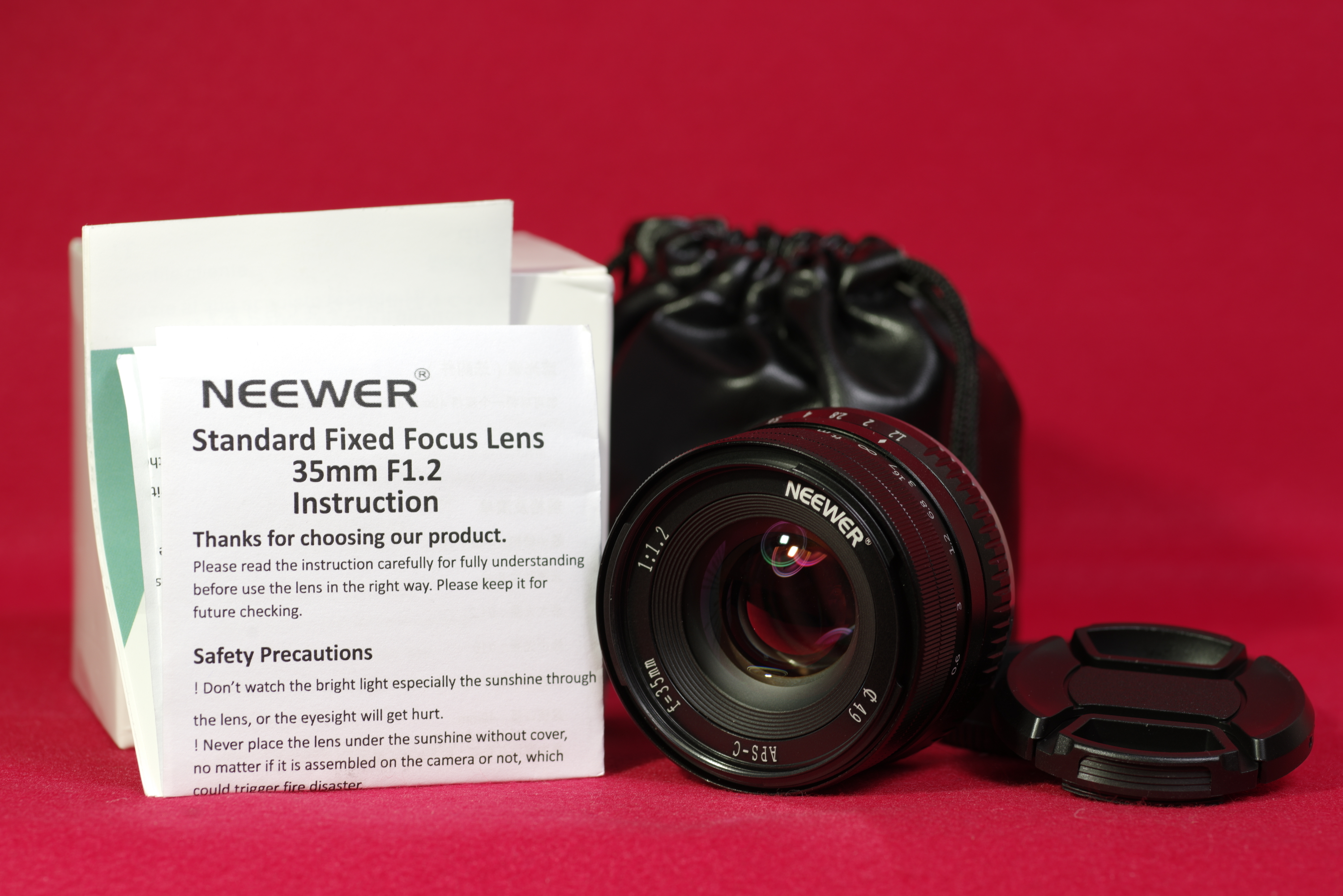 NEEWER 35mm F1.2: 薔薇迷写真・放送部