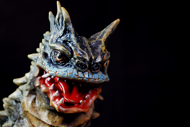 ビリケン商会】 宇宙怪獣ベムラー プロップver. 完成品