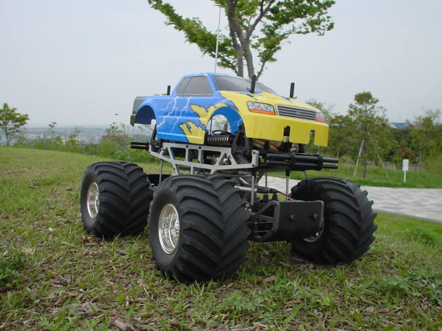 タミヤ1／10モンスタートラックTXT-1