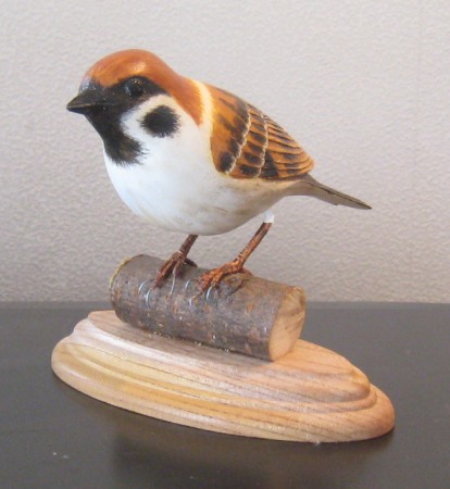 趣味のバードカービングの作品 すずめ