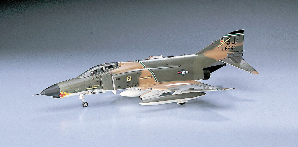 Hasegawa 1/72 US F-4E Phantom II 00332 – Burbank's House of Hobbies