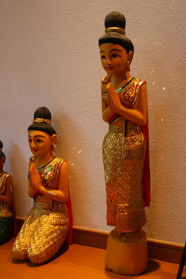 アジアン雑貨 木彫り 特大 女性像＆逆立ち人形 2体セット 木彫り人形