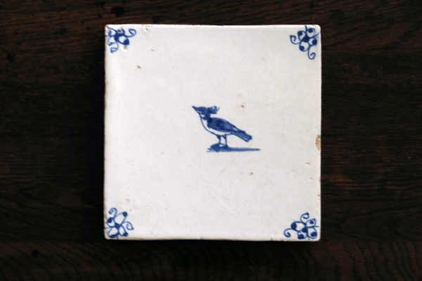 17世紀 オランダ 鳥の色絵デルフトタイル 17世紀 オランダ 鳥の絵柄の