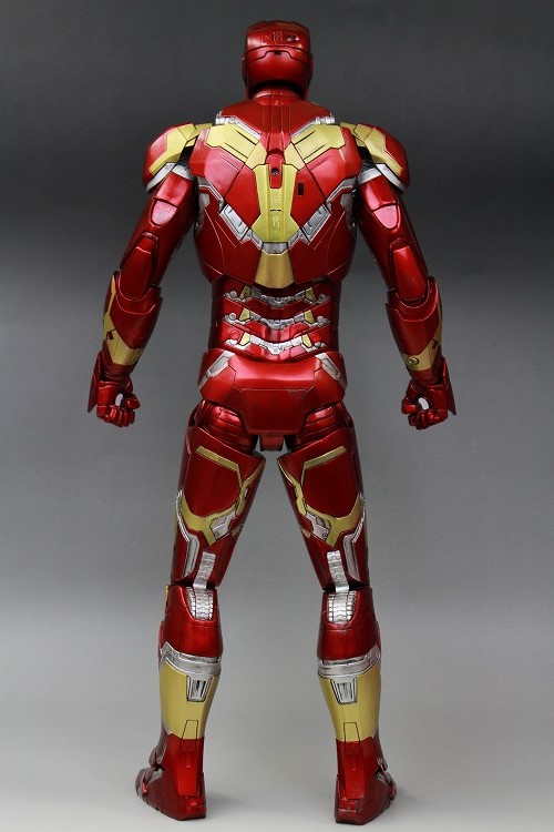 待望の入荷！ネカのアベンジャーズ エイジ・オブ・ウルトロン/アイアン