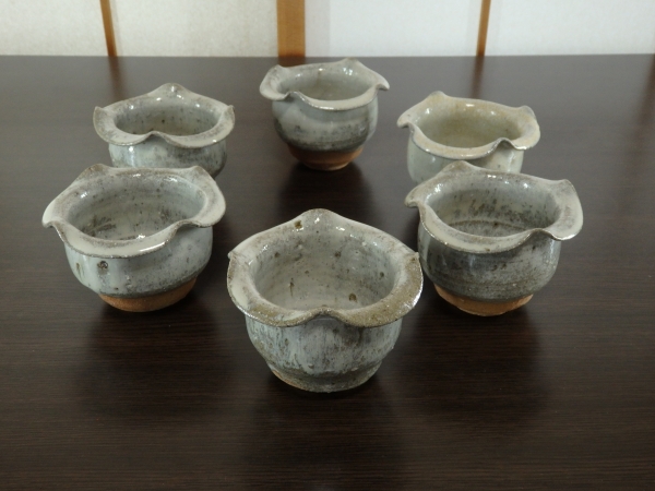 西岡小十作唐津井戸茶碗、漆箱書 西岡小十 井戸茶碗 唐津