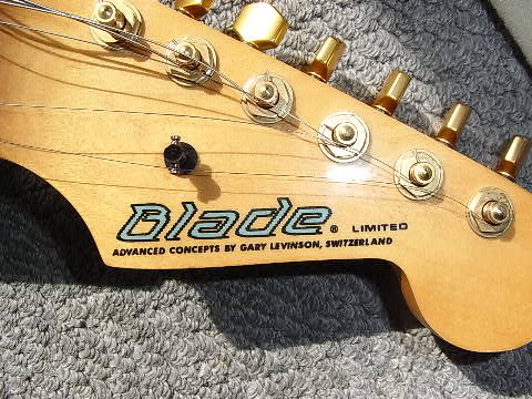 即発送 Blade Levinson ストラトタイプ pewterカラー 即発送 Blade