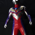 JUNGLE光の巨人シリーズ ウルトラマンティガ 1/100 スケール予約
