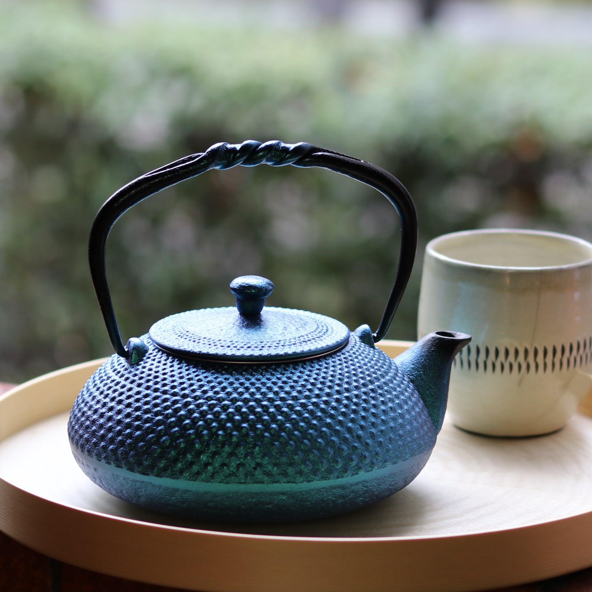 鉄瓶 急須 霰文 アラレ模様☆南部鉄器☆木箱付き☆記念品につき企業名