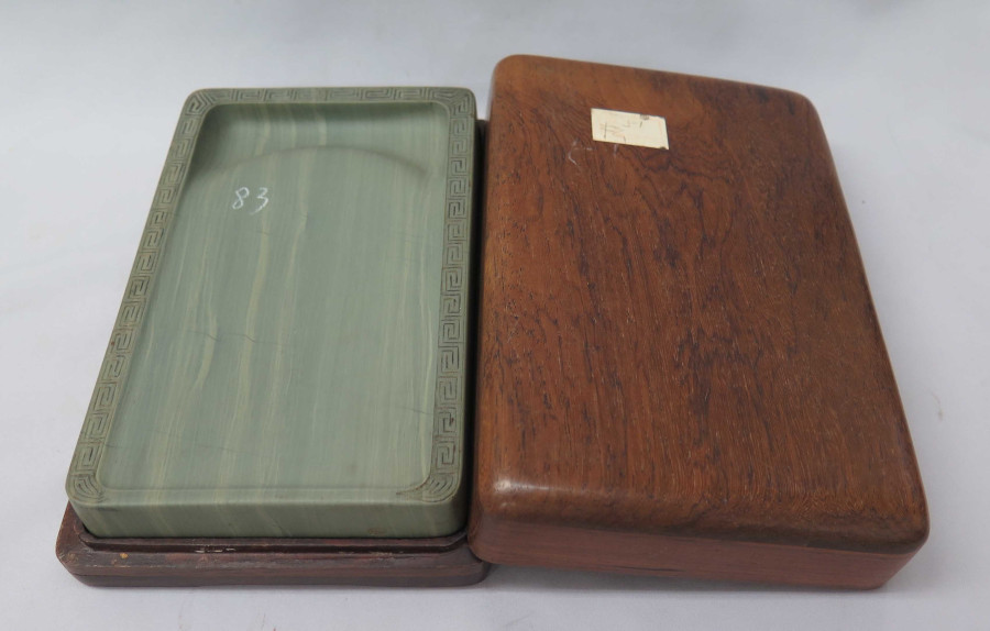 華東貿易 松花江緑石