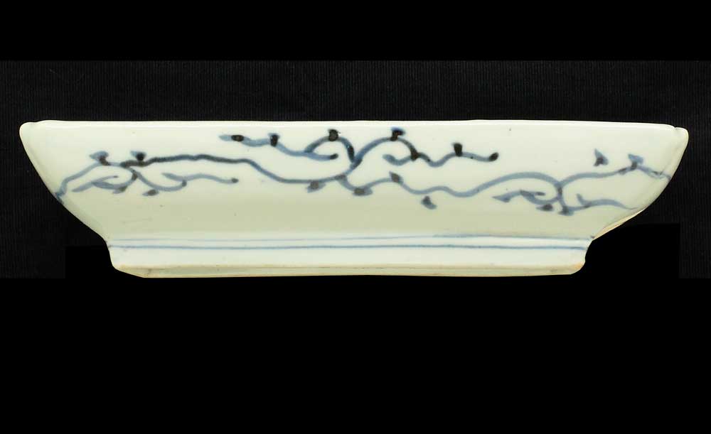 伊万里焼 古伊万里 大明成化年製銘 染付 蛸唐草松竹梅文 大皿 V R5969B