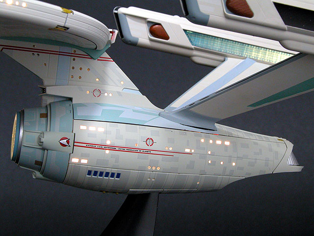 USS Enterprise NCC-1701 Review by Brett Green (Bandai 1/850)